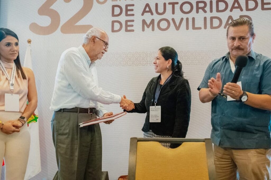 514312476_1119999913496515_608535407693537477_n-1024x683 Se Reúnen en Nayarit Autoridades de Movilidad de Todo el País