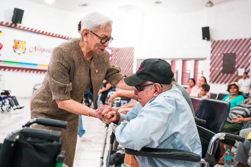 526504260_1075402201349387_8631620732582447362_n-1024x683 DIF Nayarit Entrega Apoyos de Movilidad Personas con Discapacidad