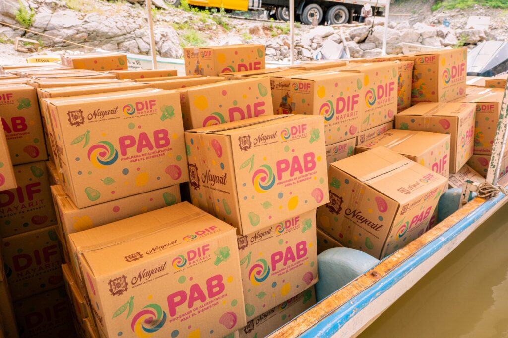 528602787_1080837740805833_618582791895332927_n-1024x683 DIF Nayarit Lleva Dotaciones Alimentarias a las Comunidades más Alejadas