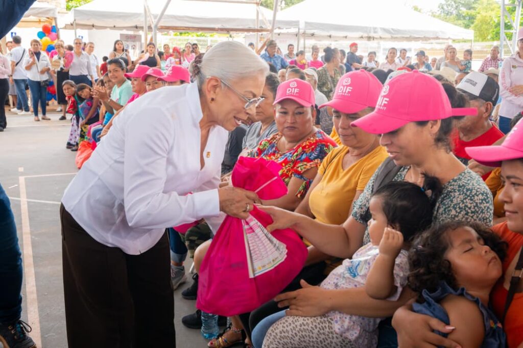 536273051_1104254685130805_3928699837018980904_n-1024x683 Beneficiarios de Programas Atención Alimentaria Recibirán sus Apoyos