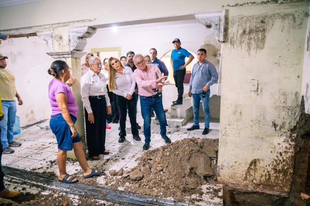 542757150_1102663865289887_8765383641043431249_n-1024x683 DIF Nayarit Entrega Literas, Colchones, Cobijas y Despensas a familias de Tepic