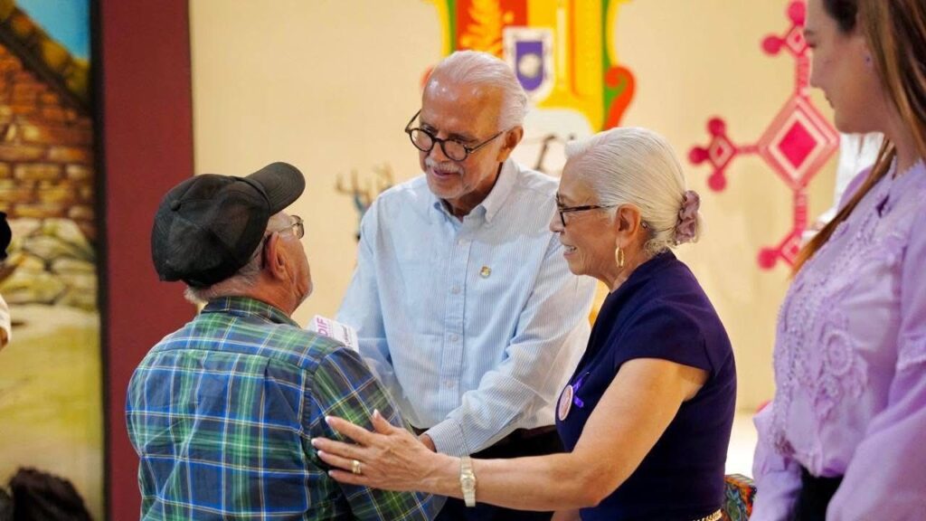 587956933_1244546147708557_6426269285654201999_n-1024x576 DIF Nayarit Entrega Prótesis Dentales a Adultos Mayores