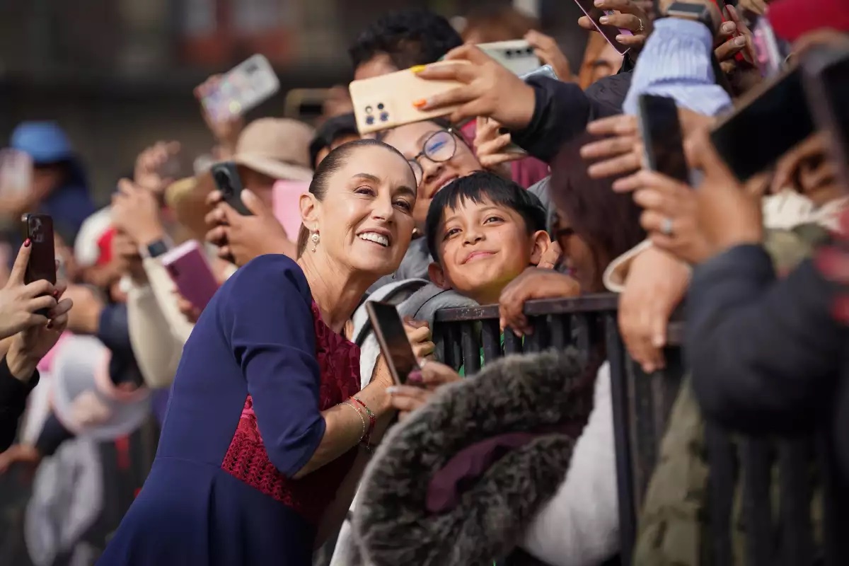 2 POLÍTICA TOTAL LA DE MORENA