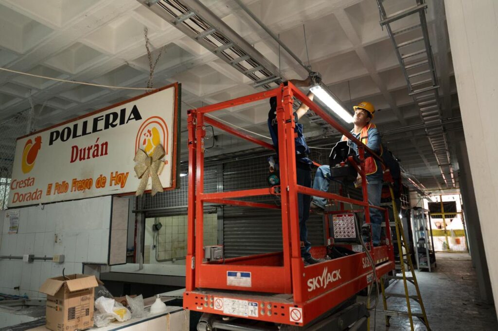 597415424_1259122846250887_6375419074029322057_n-1024x682 Mercado Juan Escutia Reabrirán el Próximo Martes con Locales Cárnicos