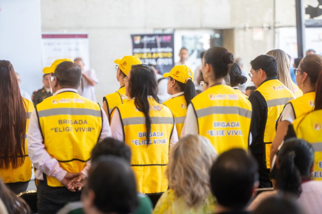 597716955_1180783740811232_8582442716141441579_n-1024x683 Fortalecen Acciones para Prevenir el Suicidio en Nayarit