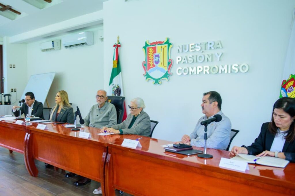 615295072_1281007077395797_2997114033099008286_n-1024x683 Encabeza el Gobernador la Mesa Estatal de Construcción de Paz y Seguridad