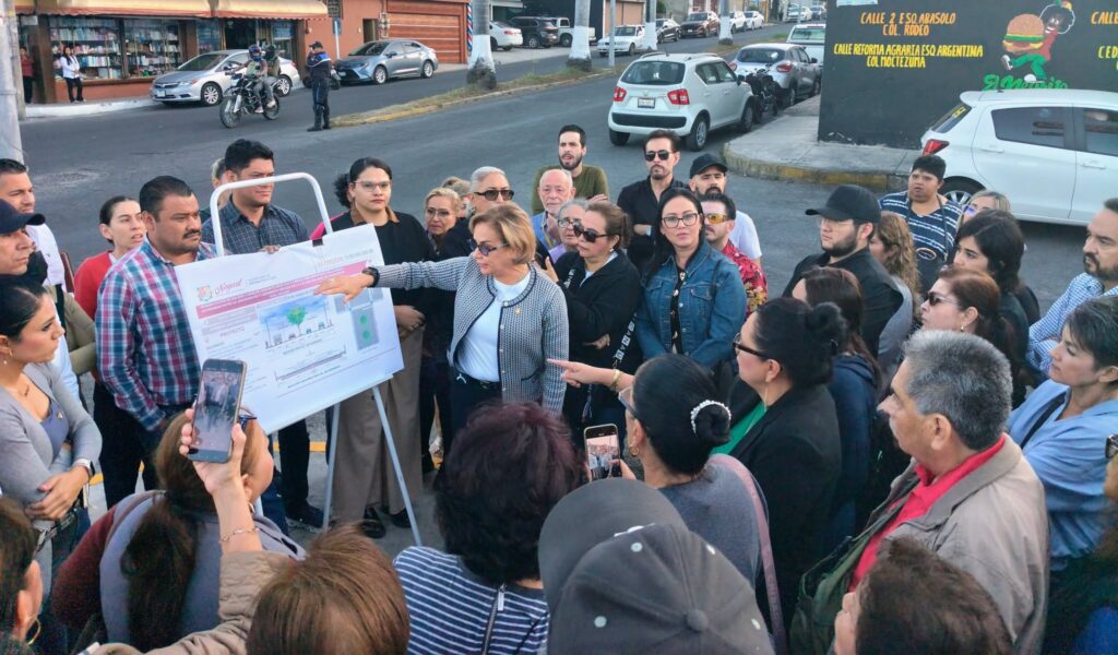 637326240_1312900477539790_1953107316856884622_n-1024x600 Iniciarán Rehabilitación de la Avenida Jacarandas en Tepic