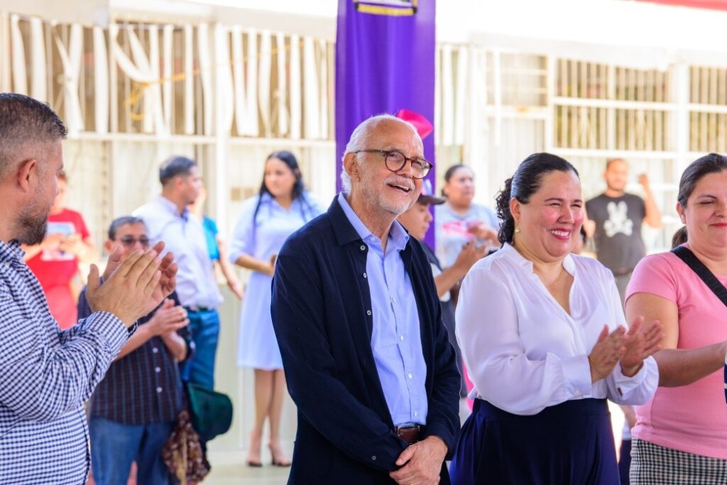 646831102_1323559946473843_2669631929582195882_n-1024x683 Fortalecen las Condiciones de Aprendizaje en el Estado de Nayarit