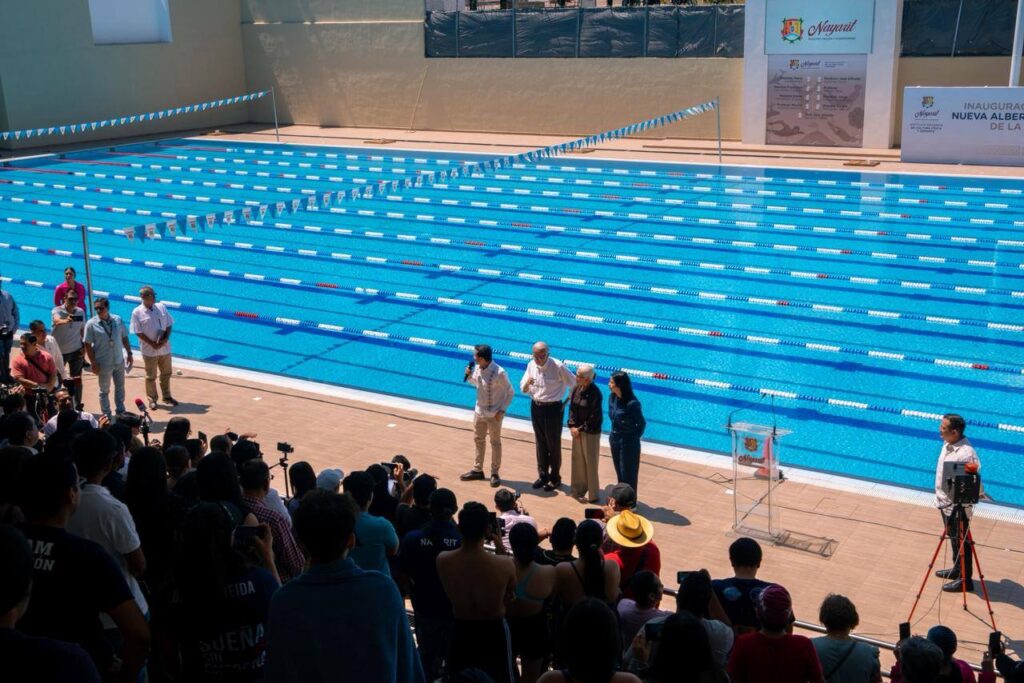 653429580_1332058595623978_4323075091263598094_n-1024x683 Inauguran Alberca Olímpica del Parque La Loma en Tepic