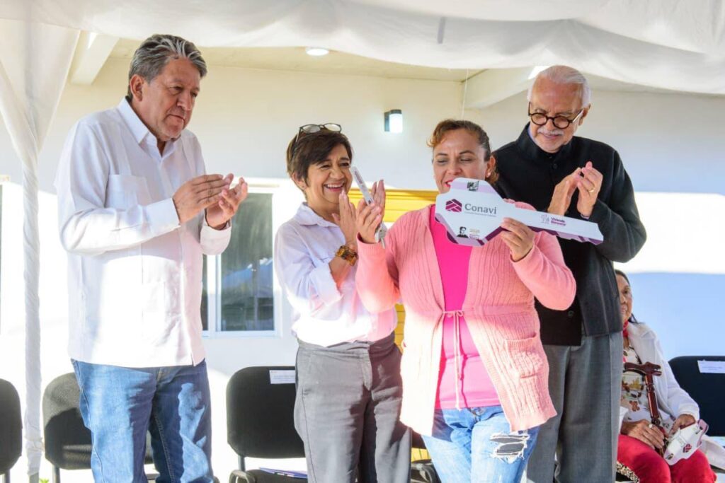 655482261_1333417618821409_2148855538313186433_n-1024x683 Miguel Ángel Navarro Entrega Viviendas Bajo el Marco del Programa Nacional