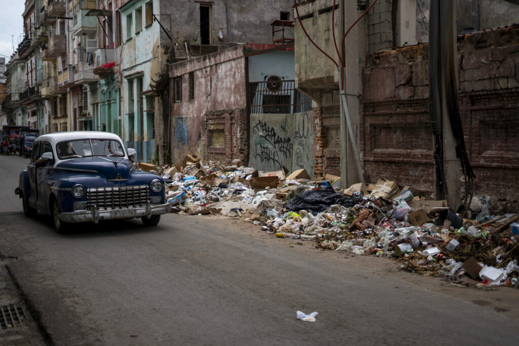 Cuba2-1024x683 Cuba Ofrece Apertura a Inversion Externa para Aliviar sus Dificultades