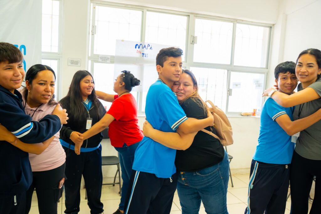 685793234_1290795709810034_4435764443528296725_n-1024x683 DIF Imparte Programa “Familias Fuertes: Amor y Límites”