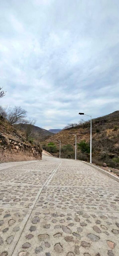 698799825_1378304327666071_7554122424517696507_n-478x1024 Fortalecen Conectividad en La Yesca con Nuevo Puente Vehicular