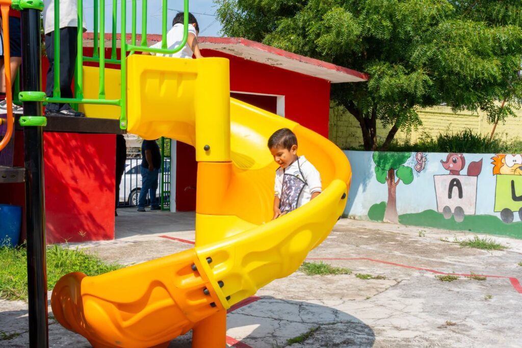 751112472_1059180176646129_1011962941578840594_n-1024x683 Espacio más Seguro para Disfrutar su Infancia
