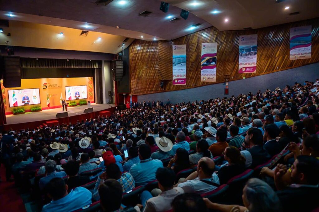 796526578_1493381629491673_466906090764902250_n-1024x683 Presentó Miguel Ángel Navarro su Quinto Informe de Gobierno